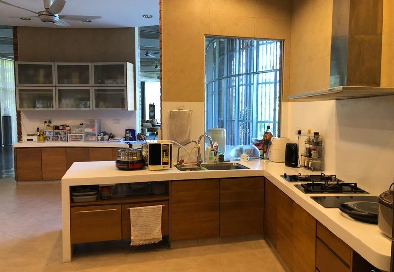 Freehold Bungalow, Gated and Guarded