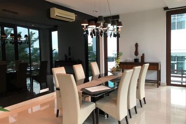 Freehold Bungalow, Gated and Guarded