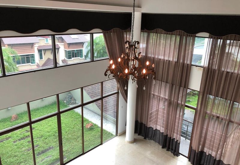 Freehold Bungalow, Gated and Guarded