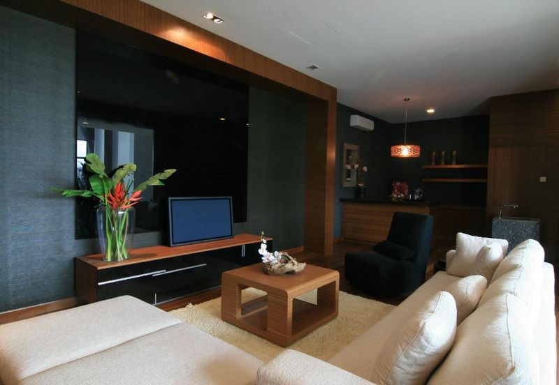 Freehold Bungalow, Gated and Guarded