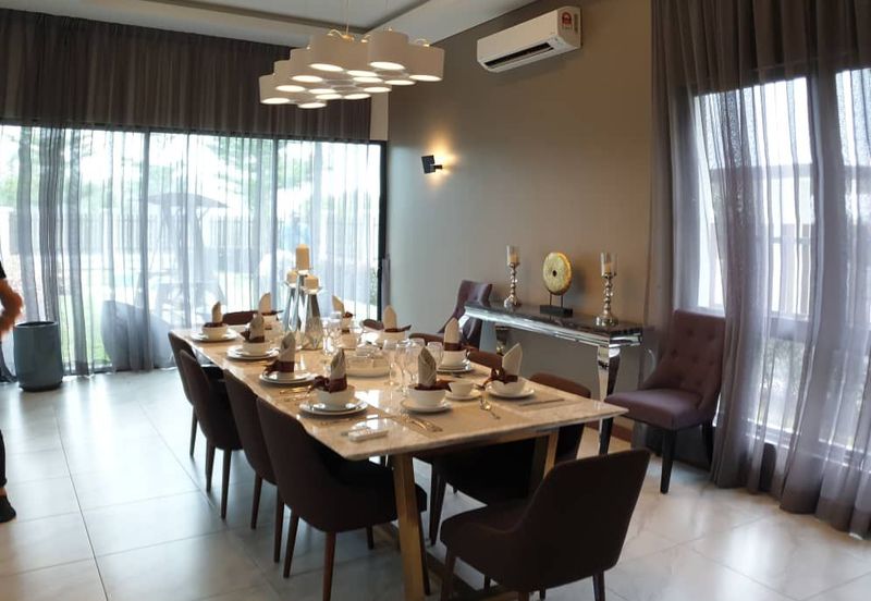 Subang Bestari Hilltop Bungalow