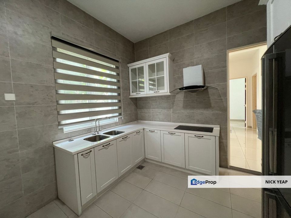 Taman Puchong Prima 2.5 Storey Semi-Detached House, Selangor, Puchong