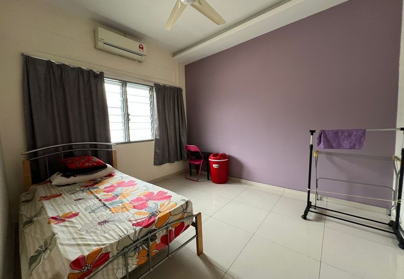 Taman Million (Million Garden)