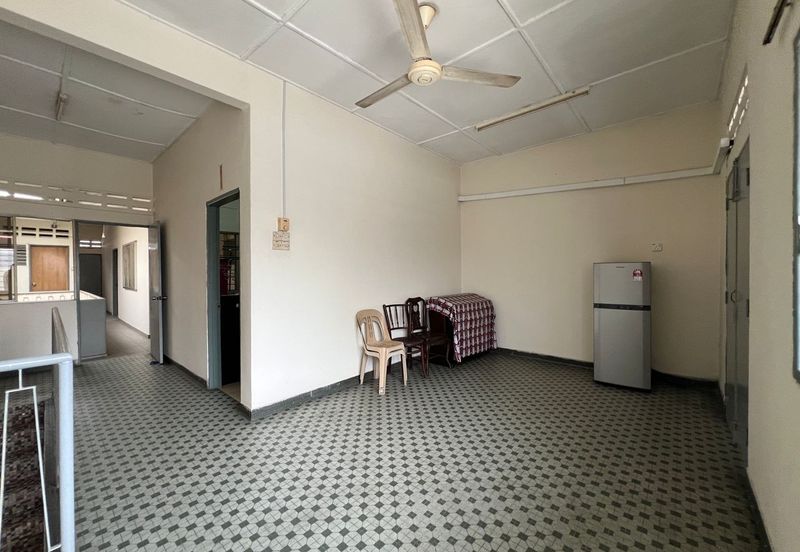 Taman Million (Million Garden)