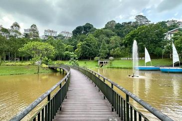 Rafflesia @ The Hill