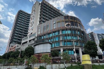 Section 13 (Seksyen 13)