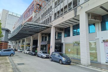 Section 13 (Seksyen 13)