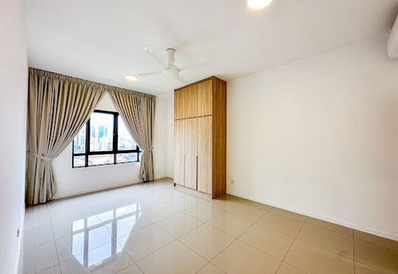 Savvy @ Riana Dutamas