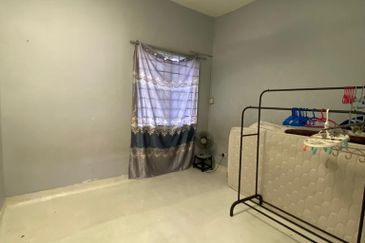 Bandar Sri Damansara Corner 2 storey terrace house