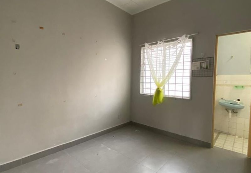 Bandar Sri Damansara Corner 2 storey terrace house