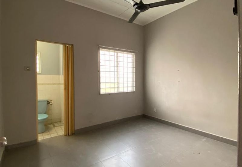 Bandar Sri Damansara Corner 2 storey terrace house