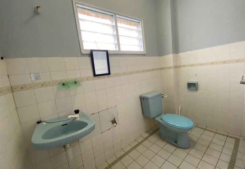 Bandar Sri Damansara Corner 2 storey terrace house