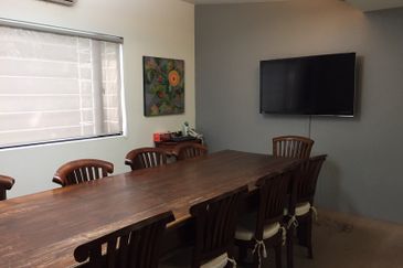 Jalan Dato Abu Bakar, Seksyen 16