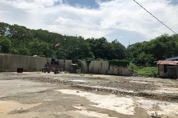 Pantai Dalam Kampung Kerinchi