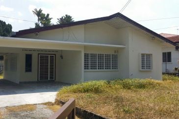 KLCC Jalan Damai Bungalow