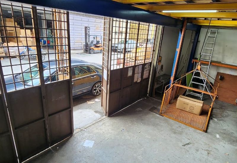 Taman Sri Batu Caves