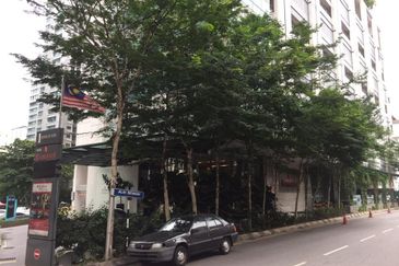 Bukit Bintang 4 Storey Corner Shop