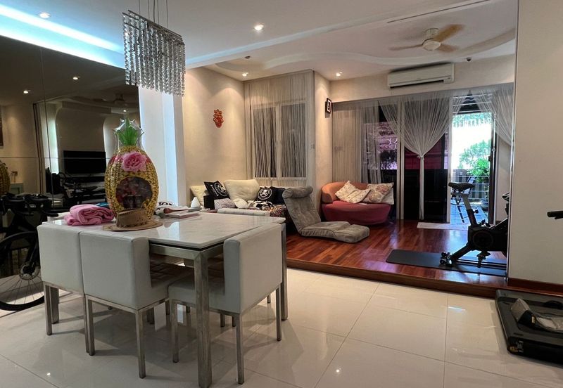 Desa ParkCity (Adora)