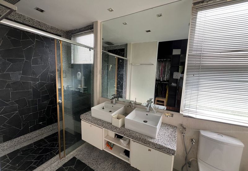 Desa ParkCity (Adora)