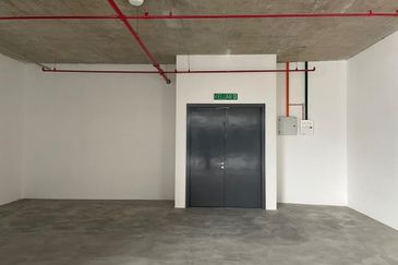 The MET Corporate Towers