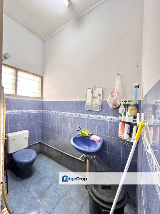 Single storey seksyen 2 bandar baru bangi, Selangor, Bangi