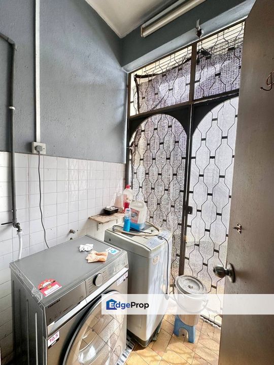 Single storey seksyen 2 bandar baru bangi, Selangor, Bangi