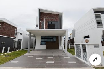 2 STOREY BUNGALOW SETIA ECOHILL