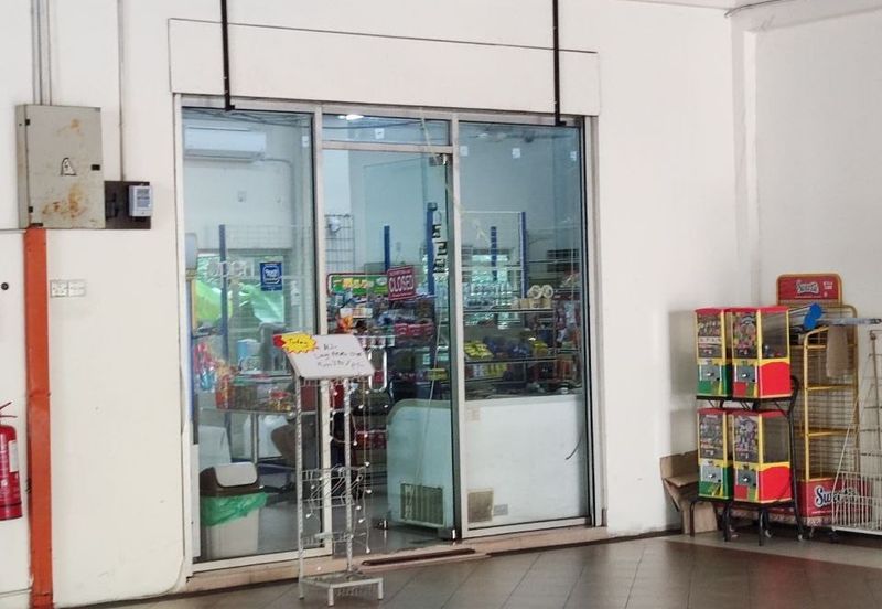 Villa Park Condominium