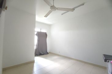 Villa Park Condominium