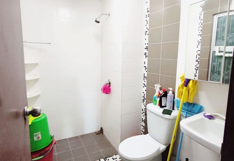 Villa Park Condominium