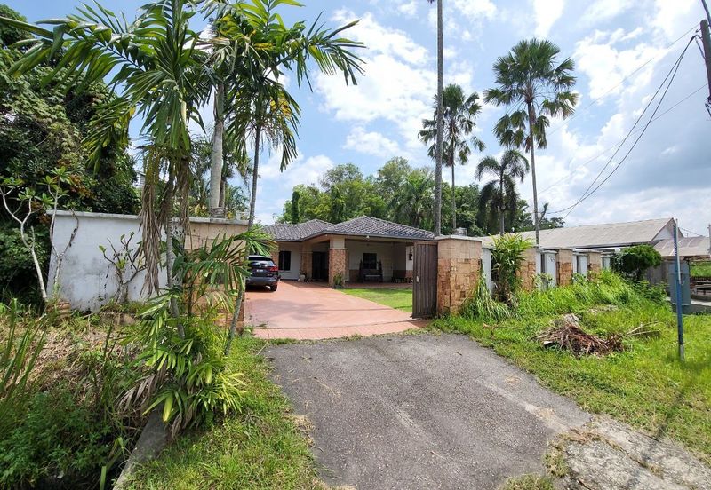 1 STOREY BUNGALOW SG RAMAL DALAM 