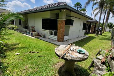 1 STOREY BUNGALOW SG RAMAL DALAM 