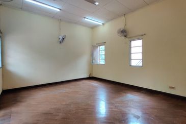 Jalan Rimba Riang 9/2