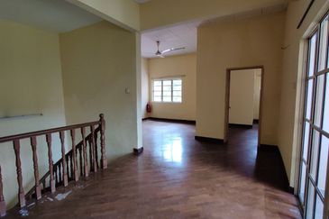 Jalan Rimba Riang 9/2