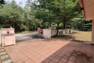 Jalan Rimba Riang 9/2