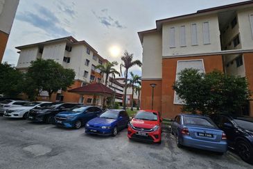 Presint 11 Apartment