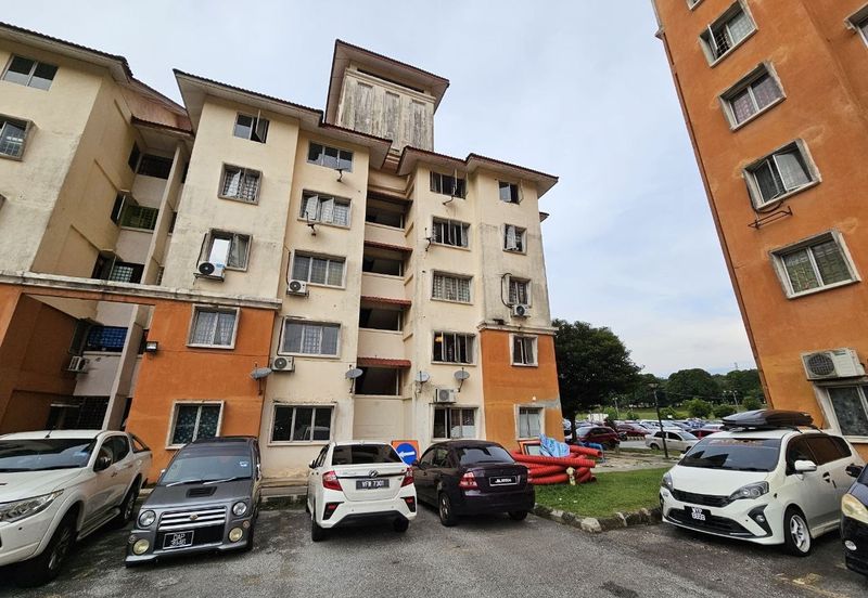 Presint 11 Apartment