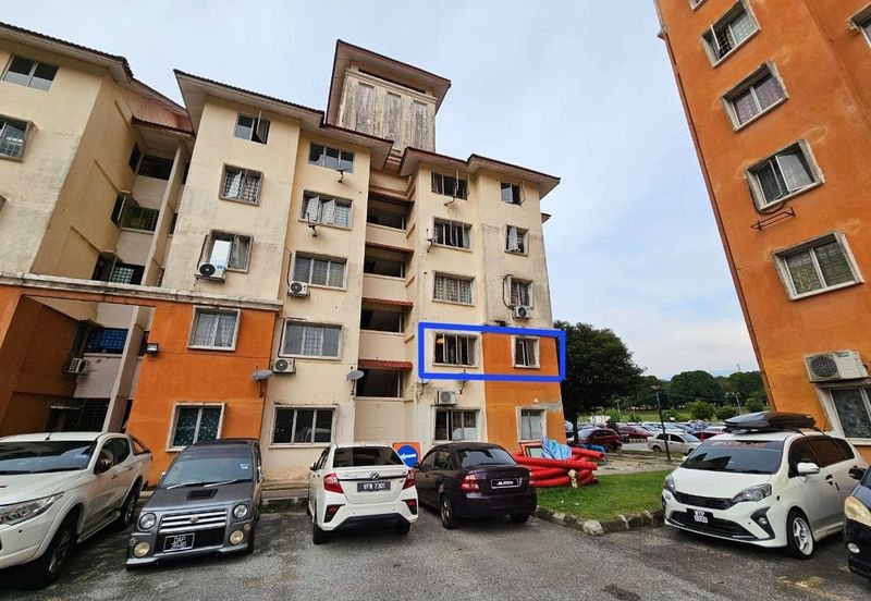 Presint 11 Apartment