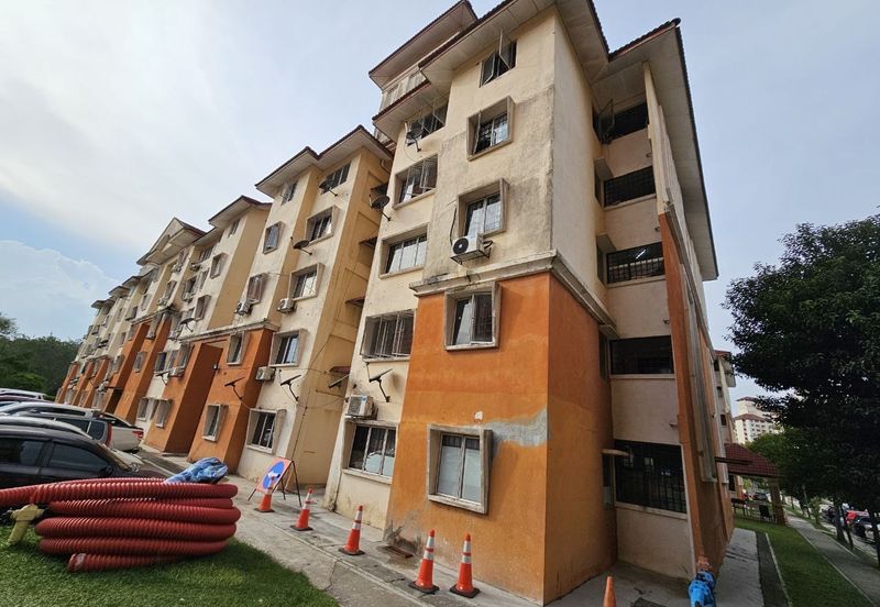 Presint 11 Apartment