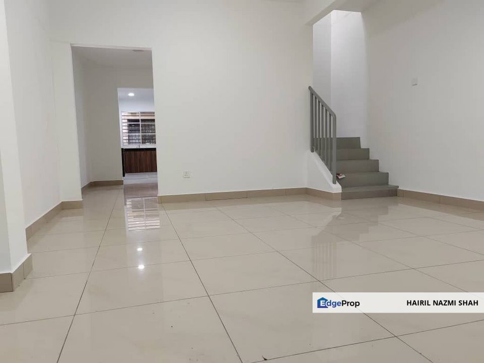 2 STOREY TERRACE ENDLOT TAMAN LINGKARAN NUR CHERAS, Selangor, Kajang