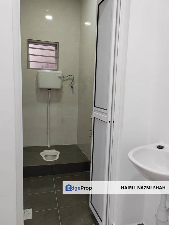 2 STOREY TERRACE ENDLOT TAMAN LINGKARAN NUR CHERAS, Selangor, Kajang