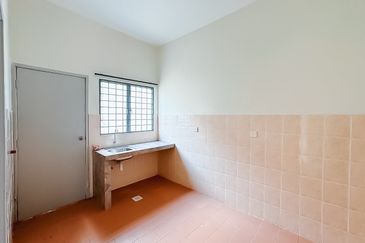 Pusat Bandar Putra Permai