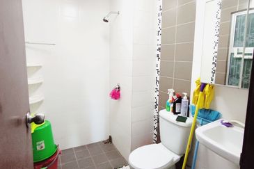 Villa Park Condominium