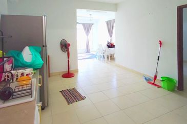 Villa Park Condominium