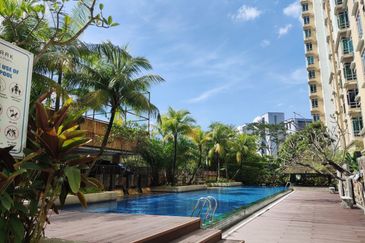 Villa Park Condominium