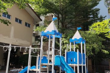 Villa Park Condominium