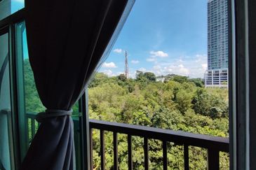 Villa Park Condominium