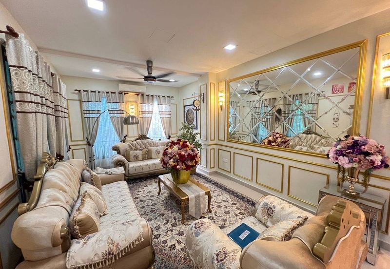 Puncak Pinggiran Putra