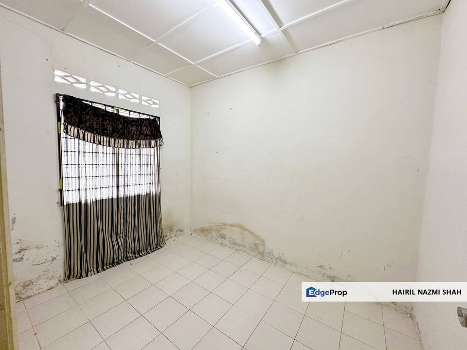 1 STOREY TERRACE TAMAN LANGAT UTAMA BANTING, Selangor, Banting