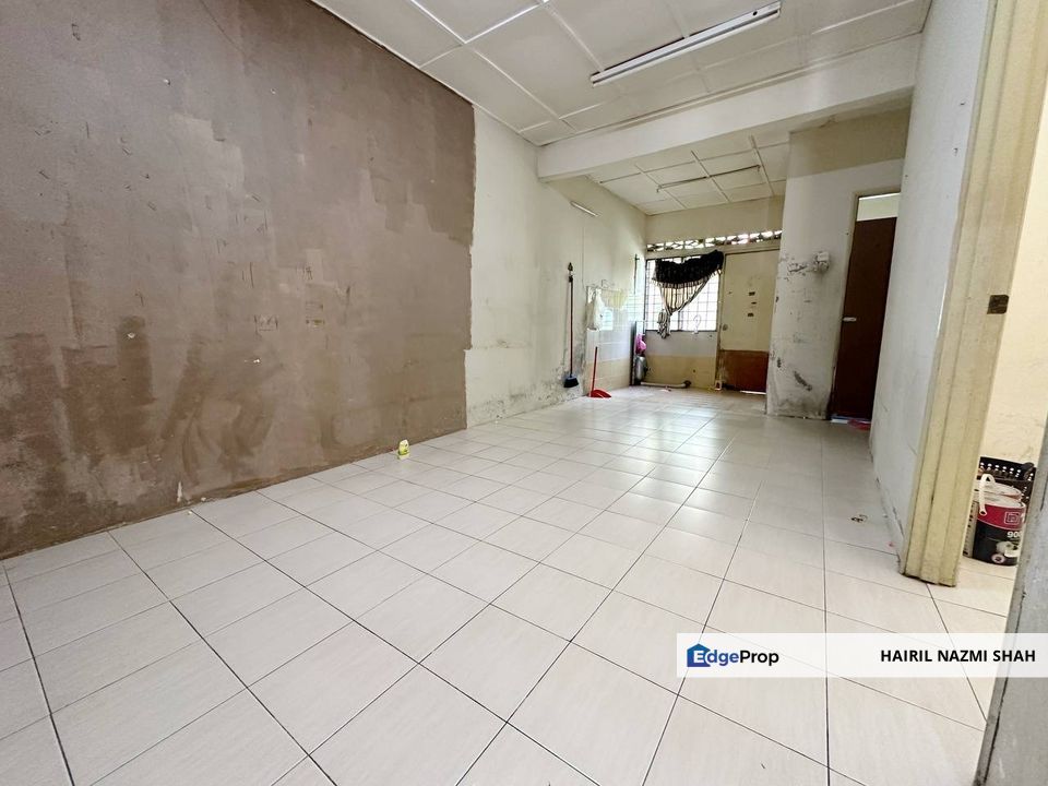 1 STOREY TERRACE TAMAN LANGAT UTAMA BANTING, Selangor, Banting